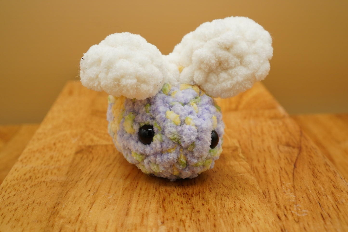 Bee Snugglekin